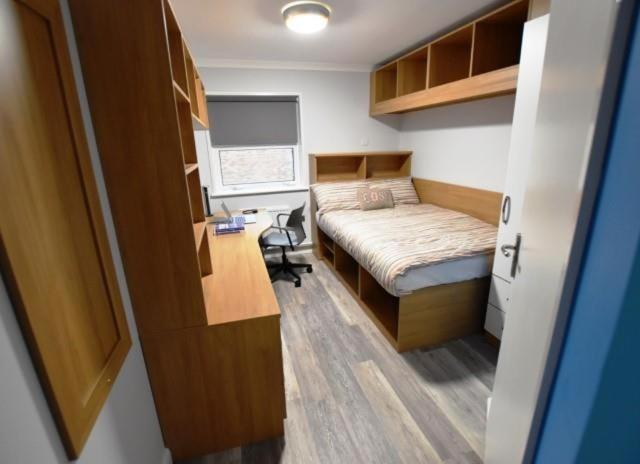 Plas Gwyn Halls, Cardiff Met University Екстериор снимка