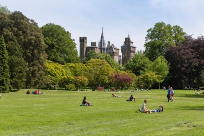 Plas Gwyn Halls, Cardiff Met University Екстериор снимка